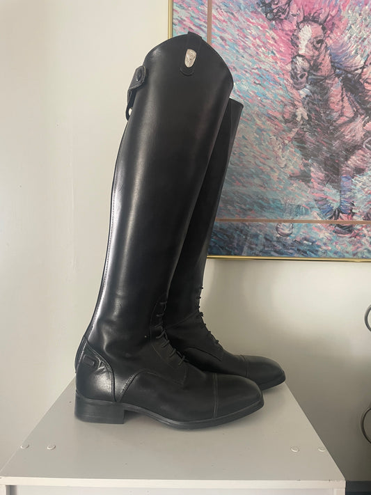 Ariat tall boots, sz 7